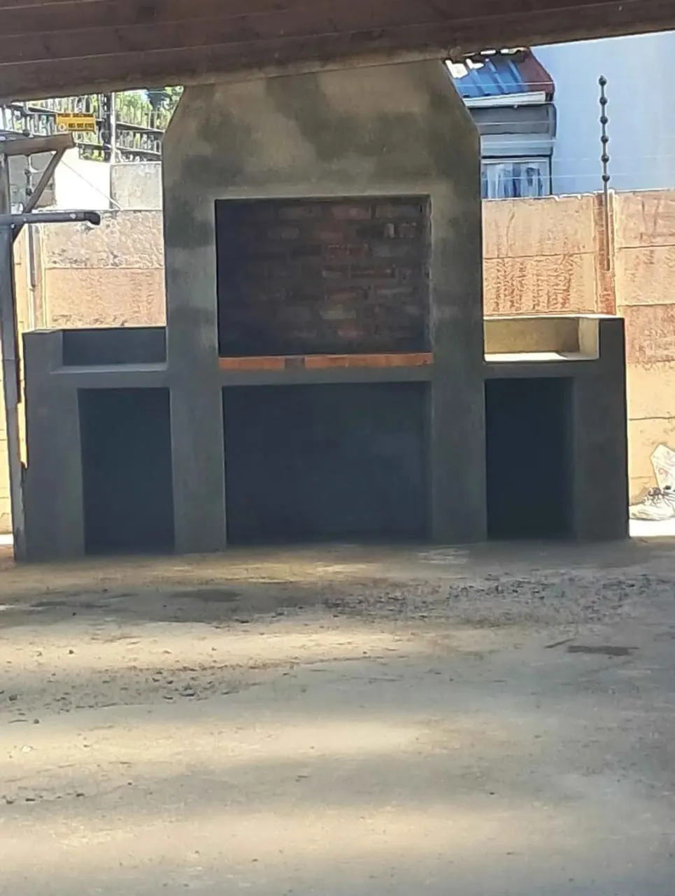 Plastered outdoor structure under construction